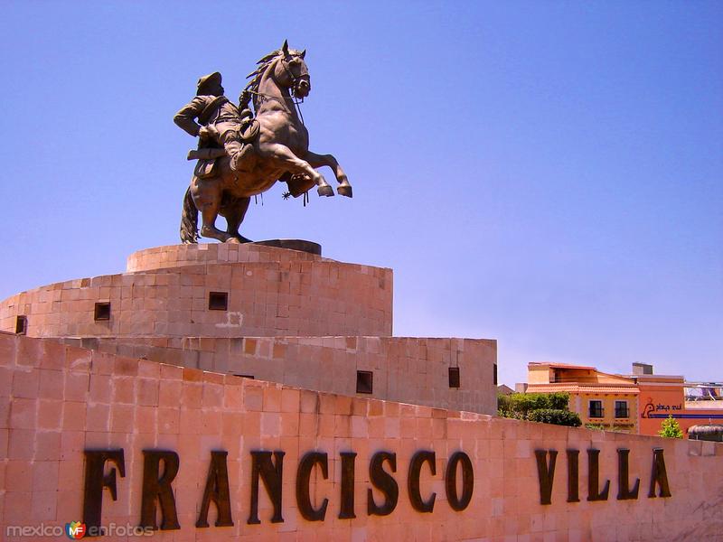 Monumento A Francisco Villa Durango Durango