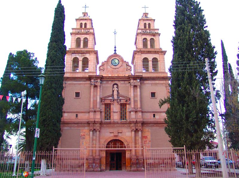 Iglesia - Aldama, Chihuahua (MX12182332053598)