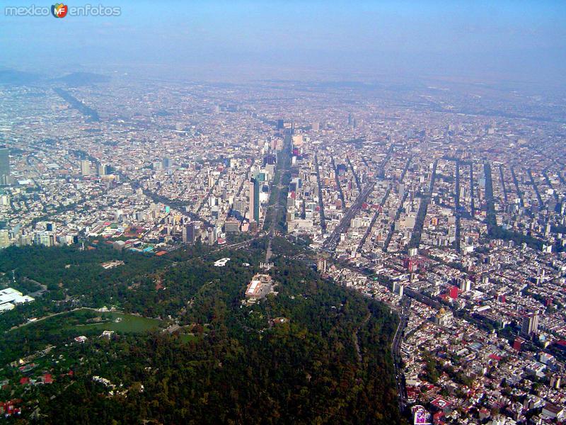 La Ciudad de México y el bosque de Chapultepec