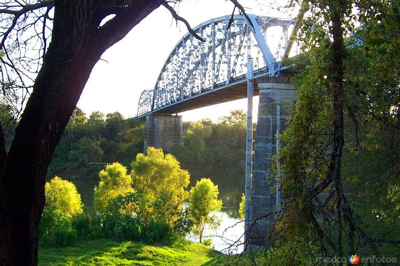 Fotos de Magiscatzin, Tamaulipas, México: Puente Magiscatzin