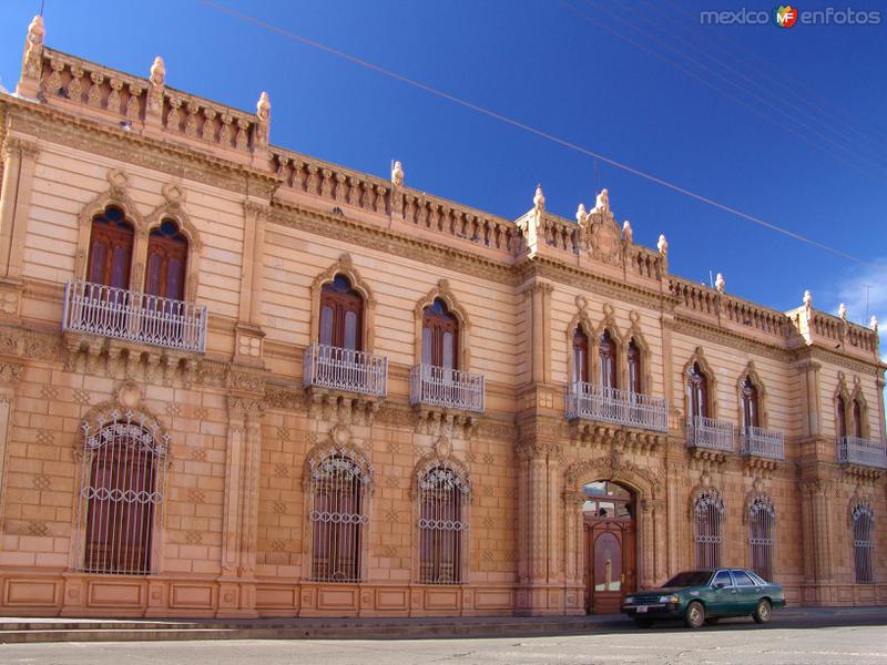 El Palacio de Alvarado