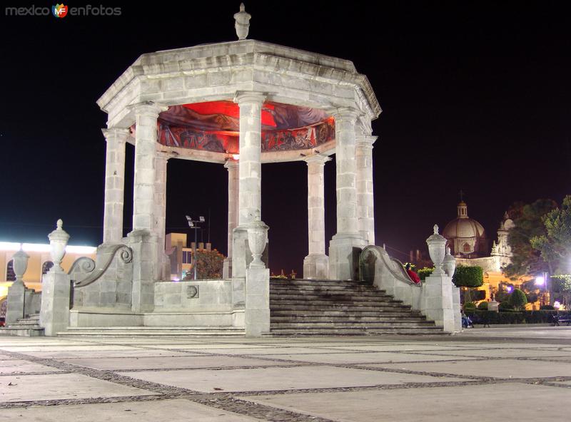 Plaza principal de Ciudad Guzmán