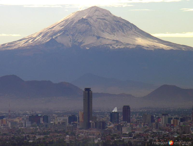 Vista del volcán Popocatépetl