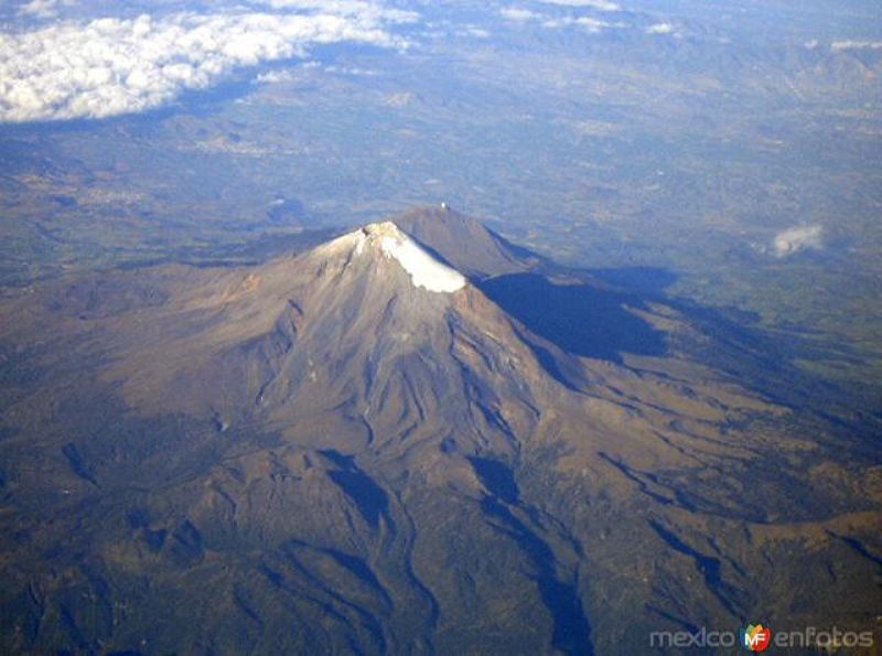 Vista aérea sobre el Pico de Orizaba