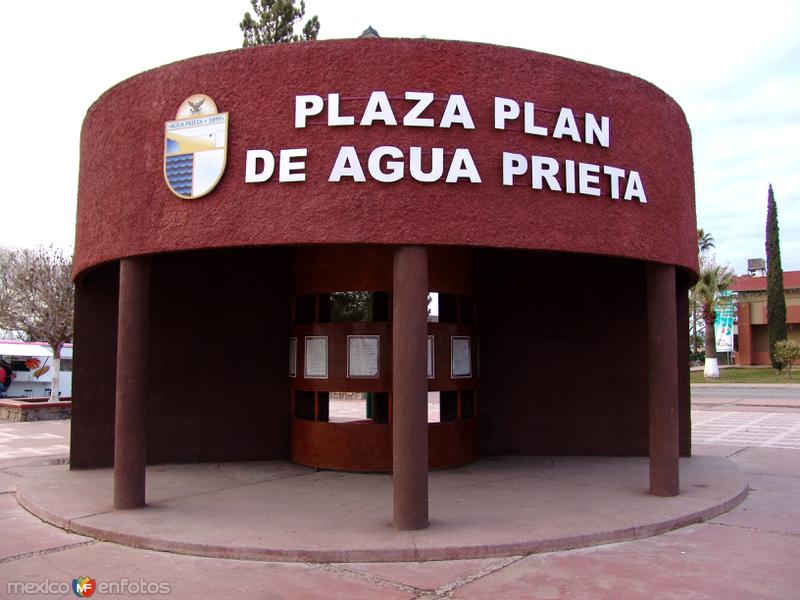 Plaza Plan de Agua Prieta