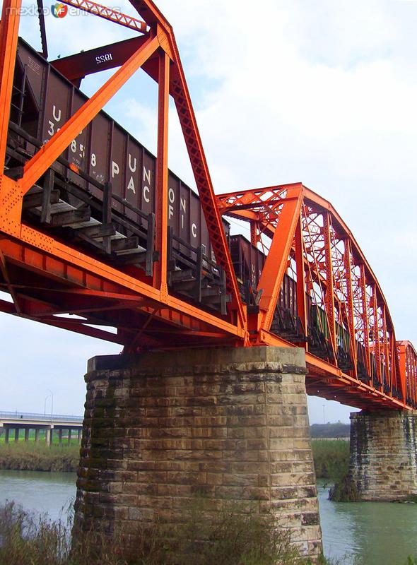 Puente Ferroviario Internacional