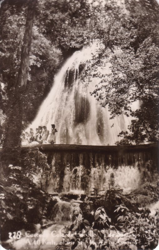 Cascada Cola de Caballo. A 40 kms. al Sur de Monterrey