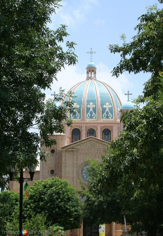 IGLESIA DE SAN PEDRO APOSTOL EN ALLENDE