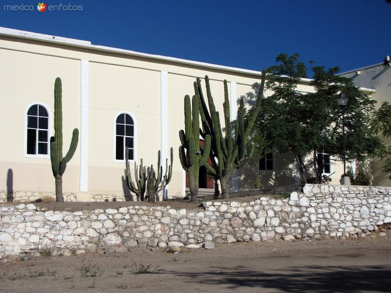 Misión de Santa Rosa de Todos Santos