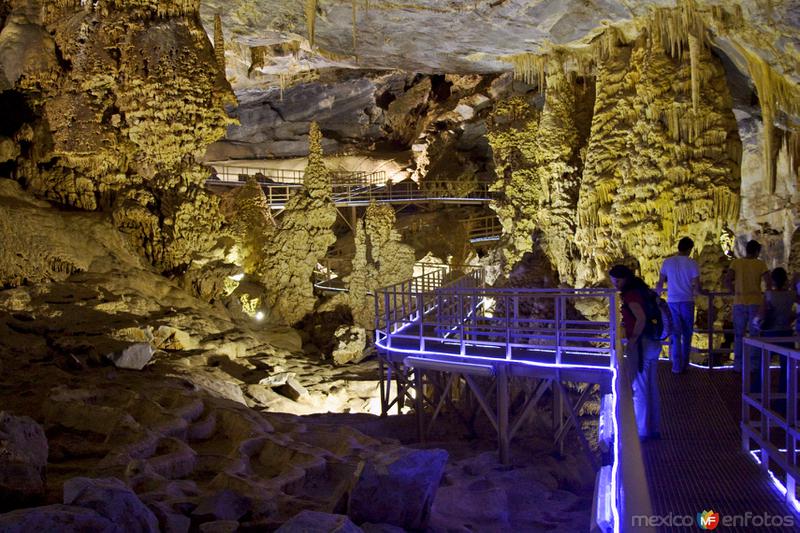 Grutas de Bustamante