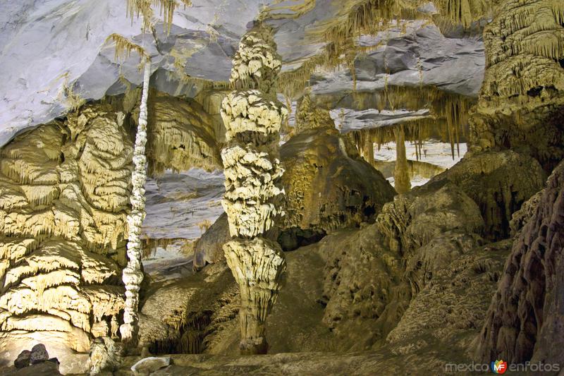 Grutas de Bustamante