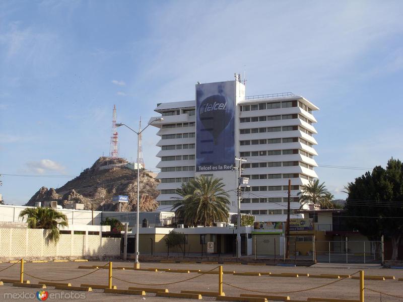 TELCEL Y CERRO