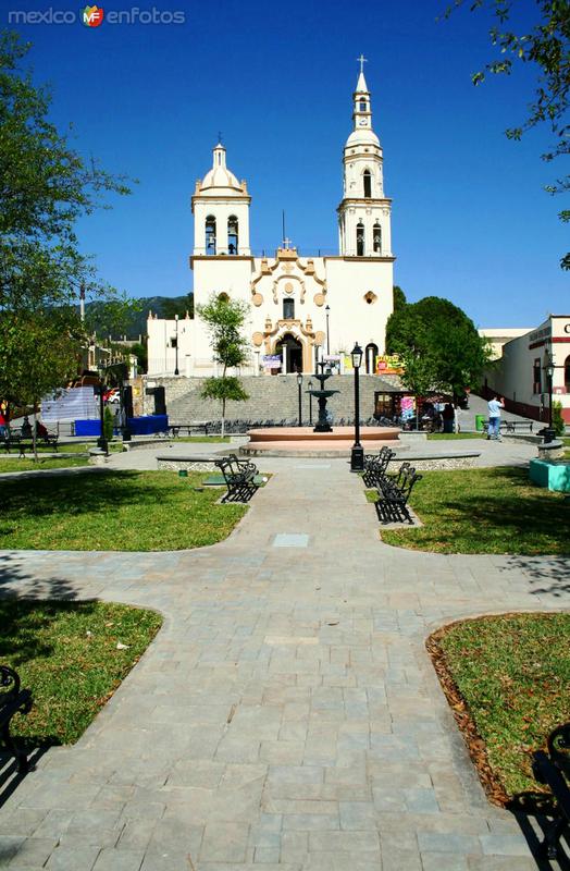 REMODELACION TOTAL DE PLAZA OCAMPO (2010)