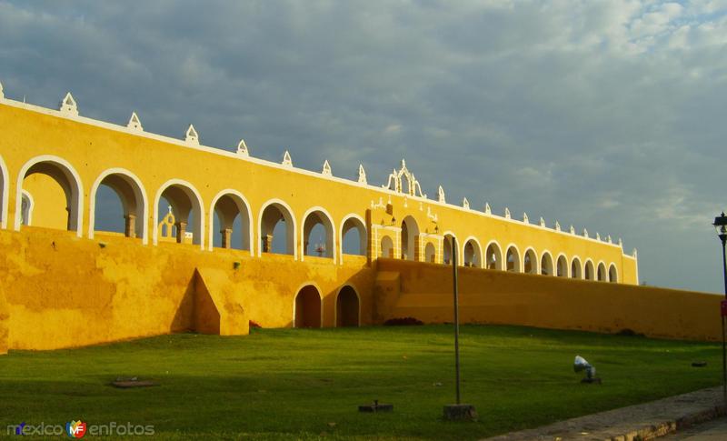 Fotos de Izamal, Yucatán, México: convento de Izamal 2