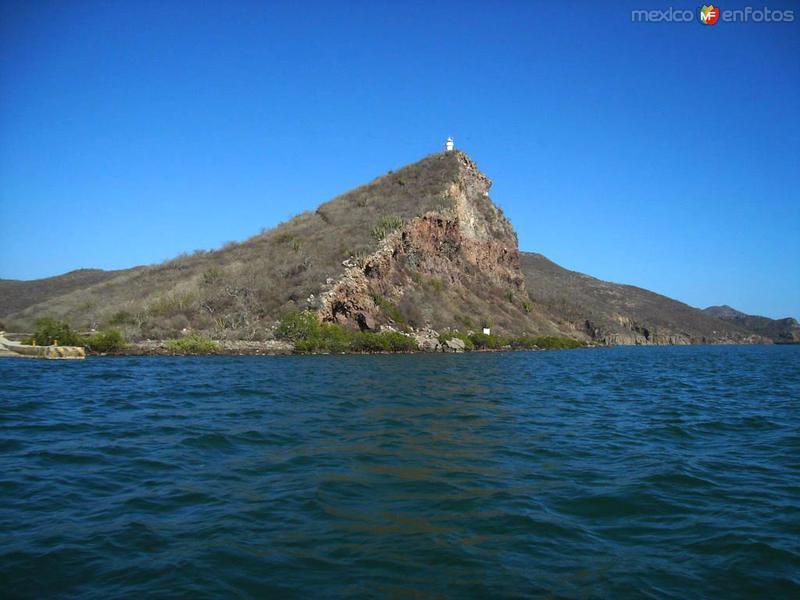 cerro partido el faro de topolobampo, sinaloa