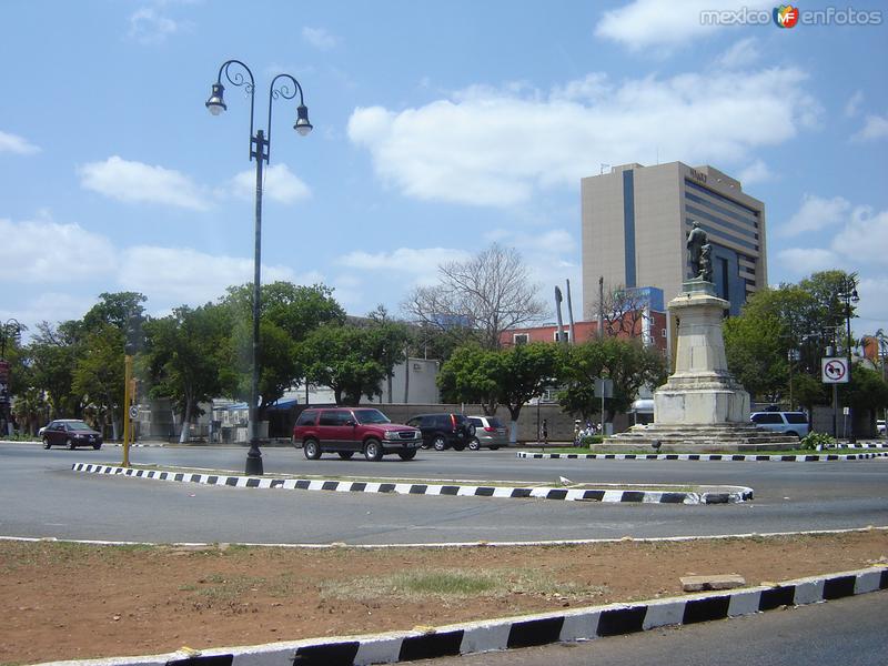 Av. Paseo Montejo. Mérida, Yuc.