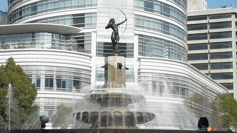 Algunos monumentos de paseo de la reforma