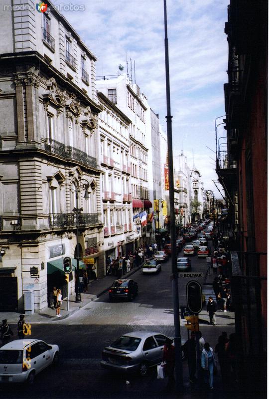 Fotos de Ciudad de México, Distrito Federal, México: Av. Francisco I. Madero y Calle Simón Bolívar. Centro Histórico. México, DF