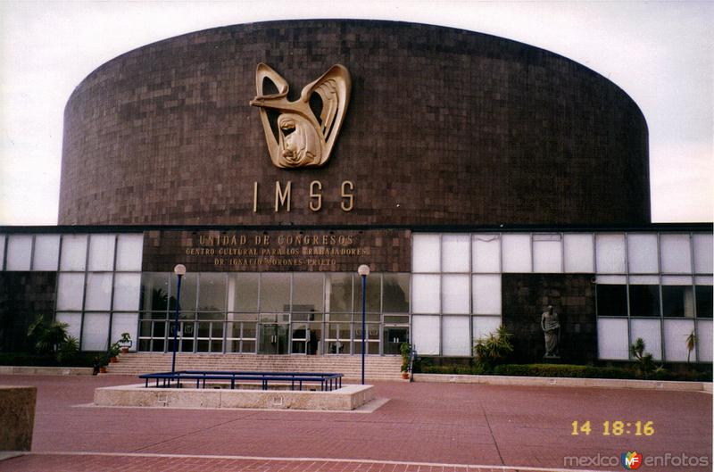 Unidad de Congresos del Centro Médico Nacional Siglo XXI. DF. 2000