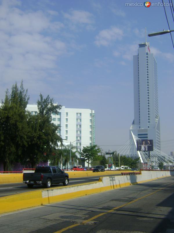 Hotel Riu y el Blvd. López Mateos. Guadalajara. Octubre/2011