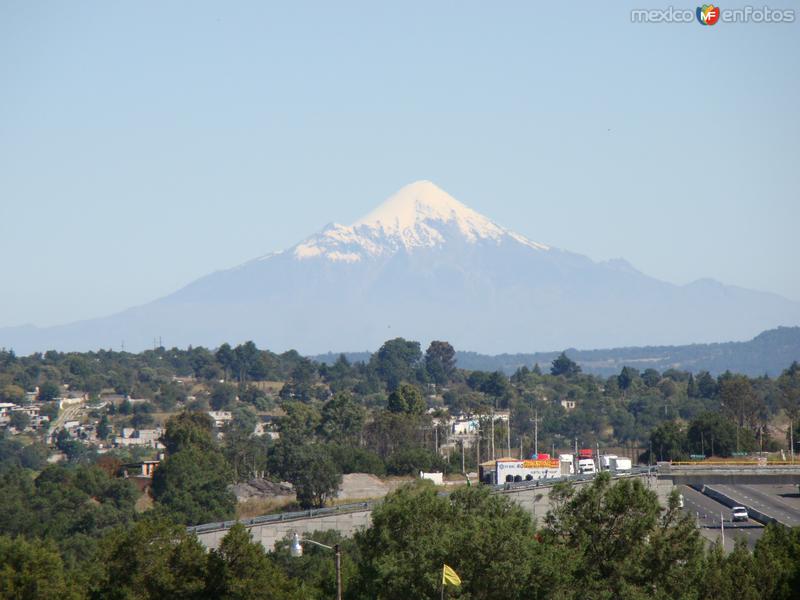 EL VOLCAN CITLALTEPETL DESDE XALTOCAN, TLAXCALA.2011