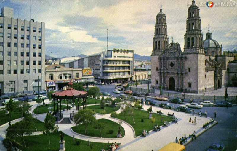 Catedral y Plaza de Armas de Chihuahua