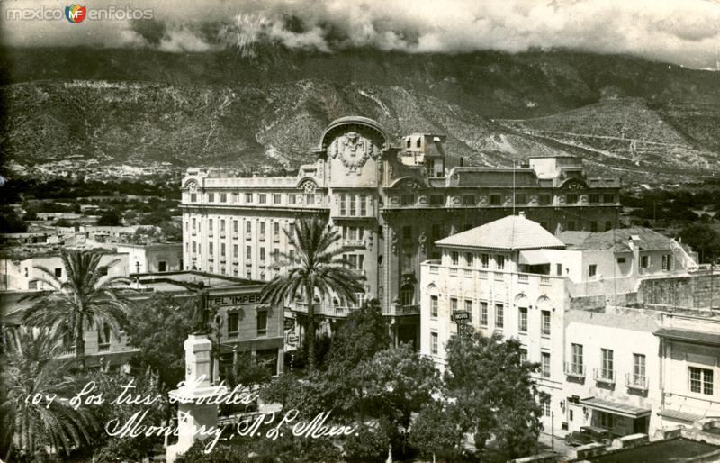 Plaza Hidalgo y Hotel Ancira