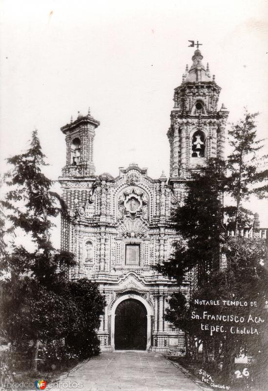 Notable Templo de San Francisco Acatepec