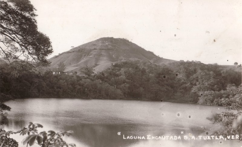 Laguna Encantada