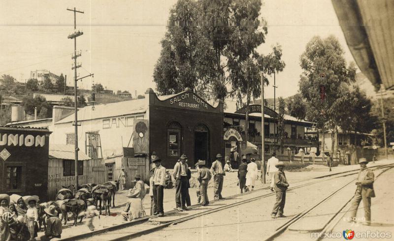 Esperando el ferrocarril