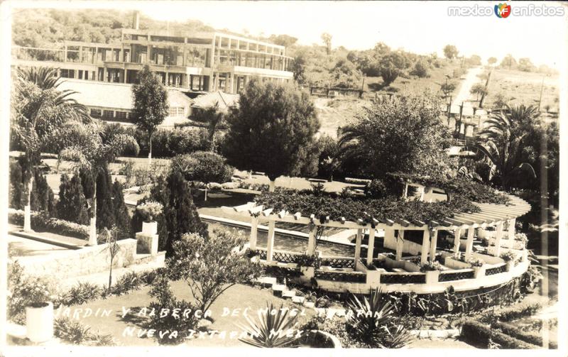 Jardín y Alberca en el Hotel Ixtapan