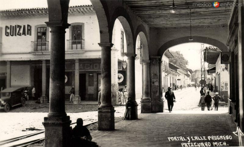 Portal y Calle Progreso