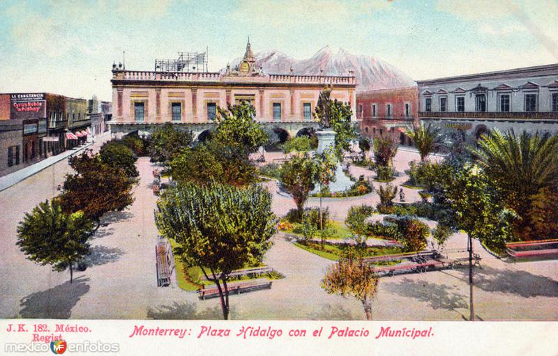 Plaza Hidalgo y Palacio Municipal