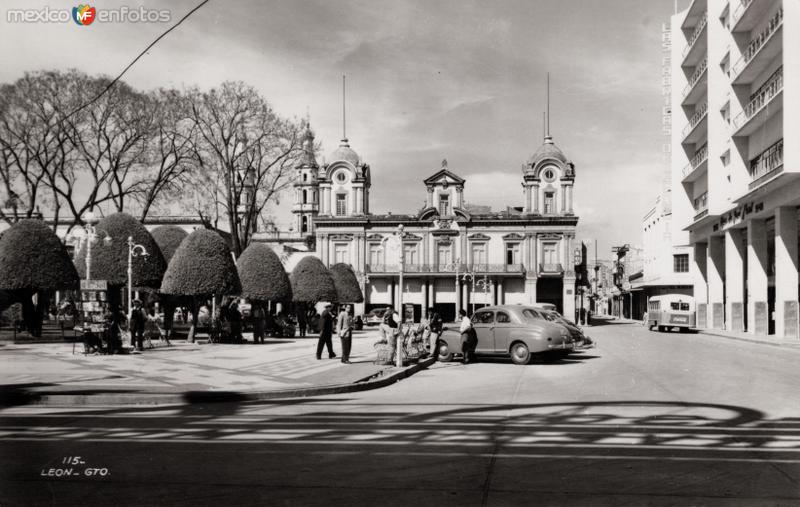 Plaza principal de León