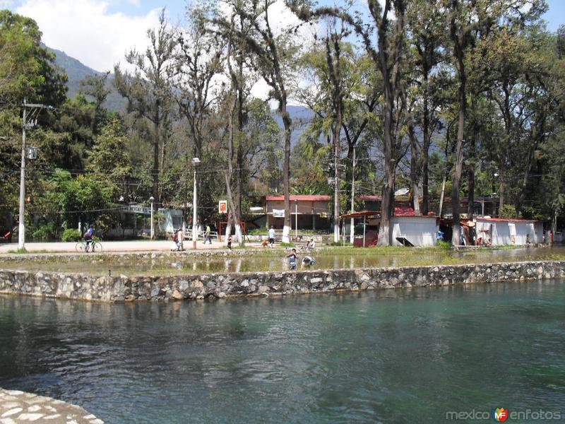 Laguna de Nogales area de juegos