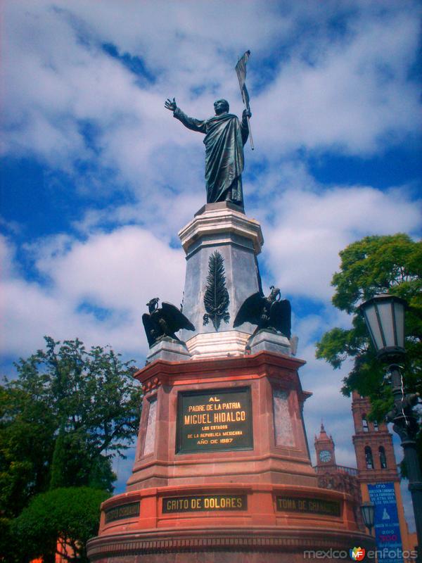 Monumento a Miguel Hidalgo