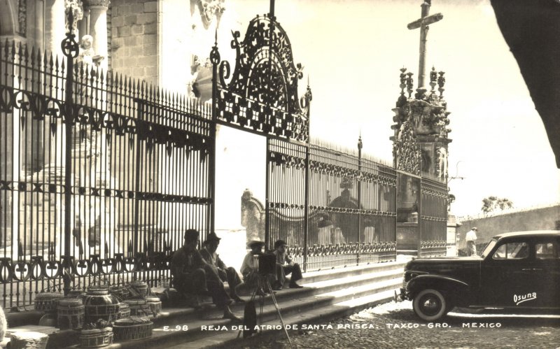 Reja del atrio del templo de Santa Prisca