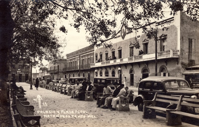 Palacio Municipal y Plaza Principal