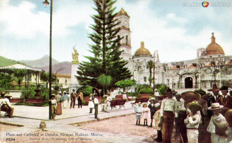 Plaza y Catedral de Orizaba