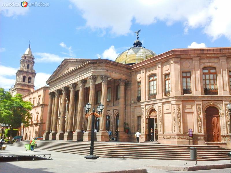 Fotos de San Luis Potosí, San Luis Potosí, México: Teatro de la Paz.