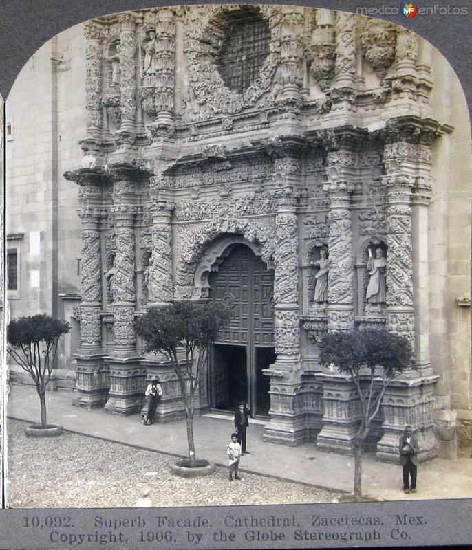 Fachada de la Iglesia