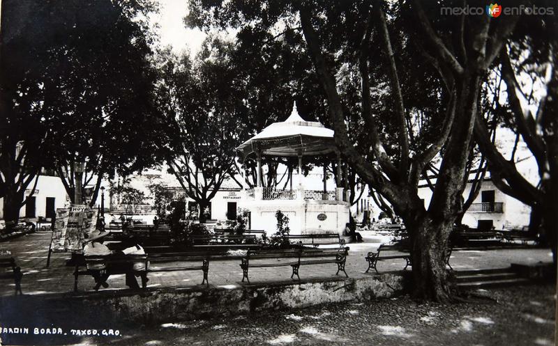 Jardin y Plaza