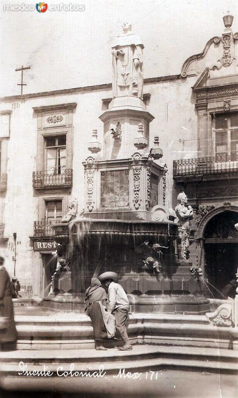 Fuente Colonial