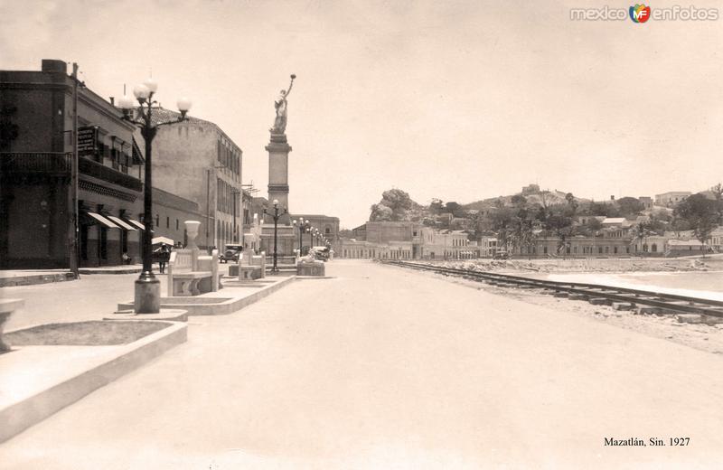 Mazatlán, Olas Altas y vía del Ferrocarril