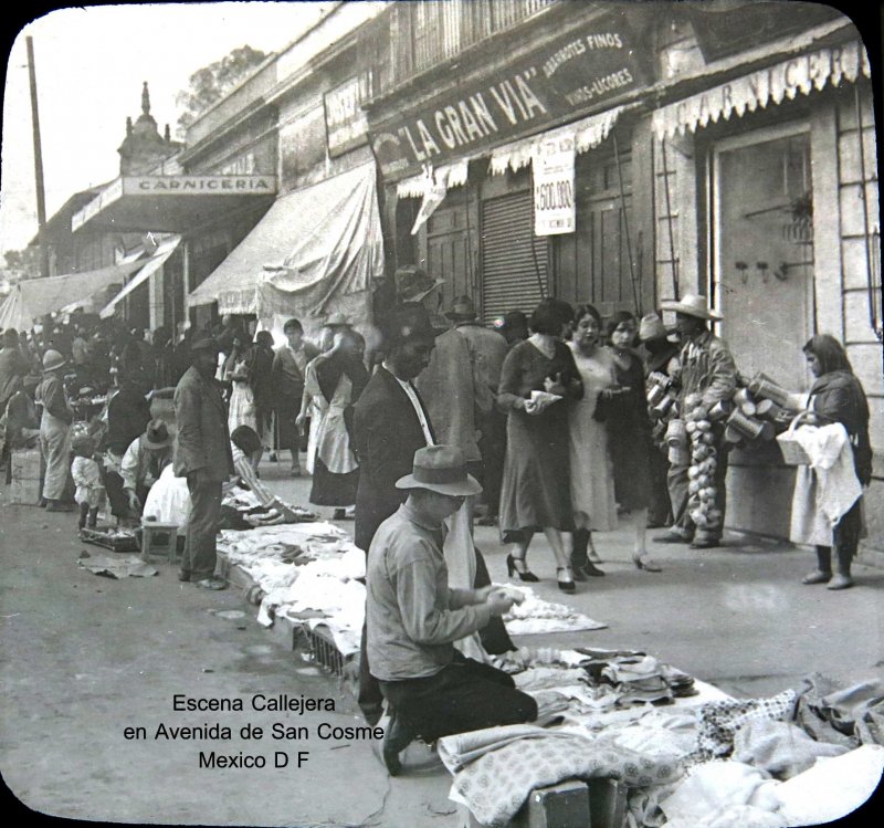 Puestos en la Avenida San Cosme