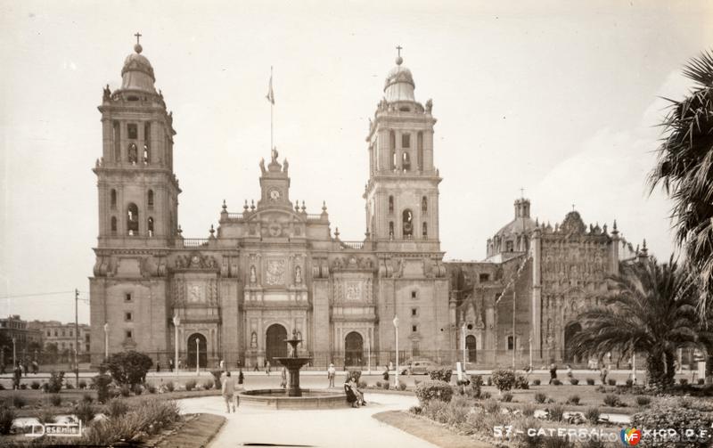 Zócalo y Catedral Metropolitana