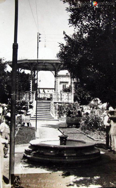 KIOSKO Y JARDIN