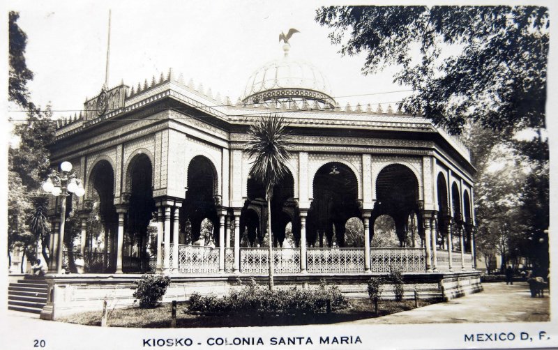 KIOSKO EN LA COLONIA SANTA MARIA