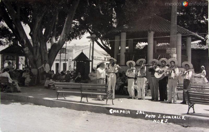 FESTIVAL EN LA PLAZA