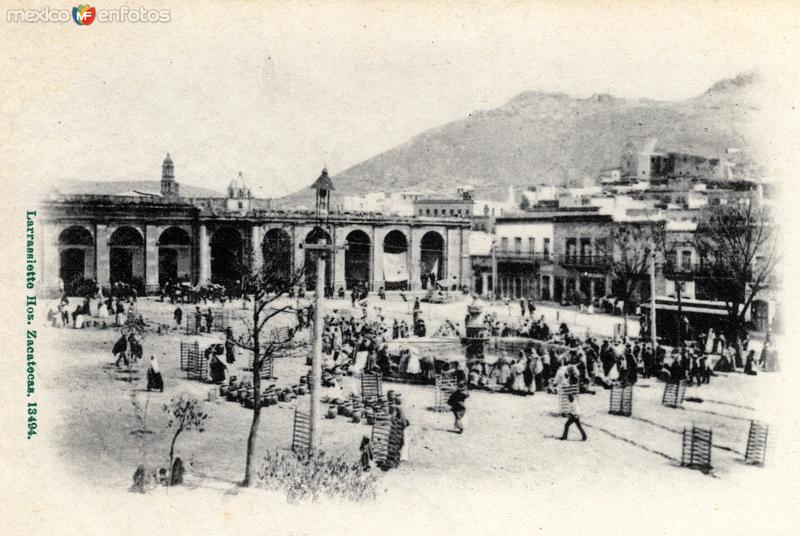 Plaza y fuente - Zacatecas, Zacatecas